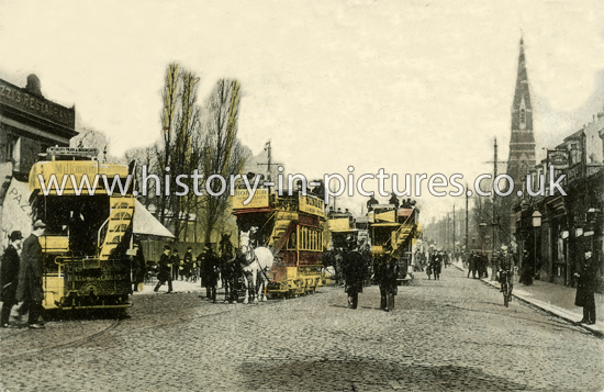 Seven Sisters Road, Finsbury Park Gates, Finsbury Park. London. c.1905